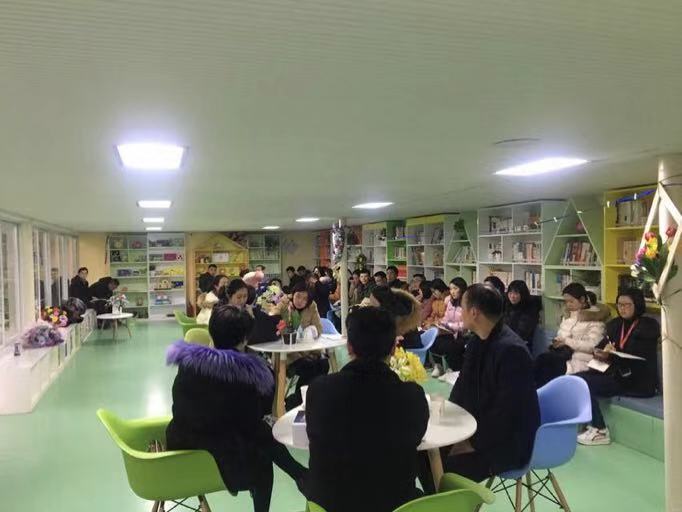 “讲述教育故事，共享教育情怀”教育沙龙
