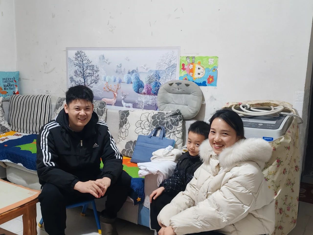 寒冬慰问送温暖，家校共育筑未来——花园小学暖心家访及慰问活动