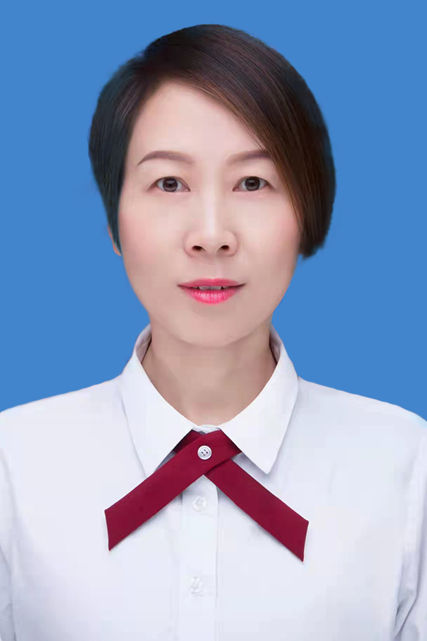 邓贵华  校长  党支部书记