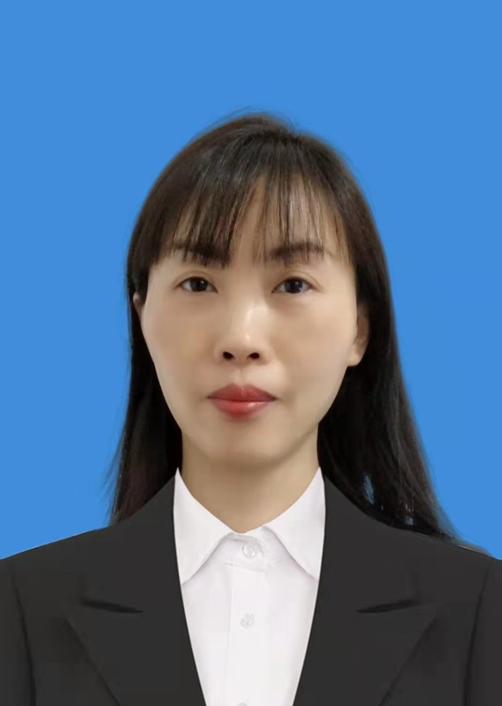 赵英