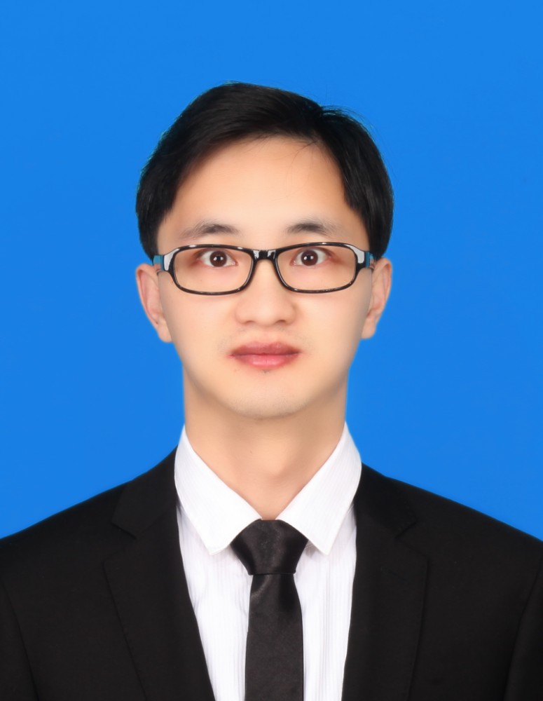 杨怀民  年级组长